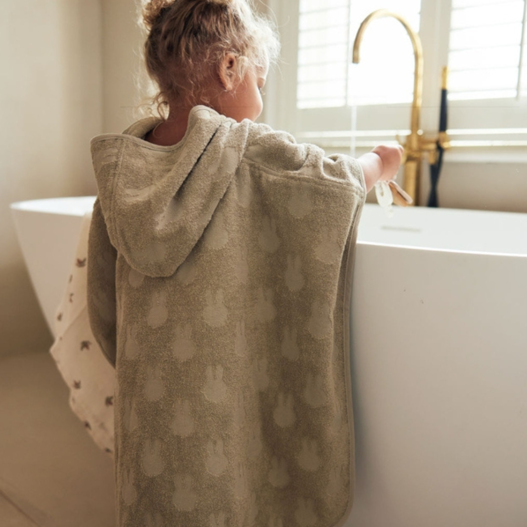 Badeponcho Frottee Miffy Jacquard - oliv 65x62 cm